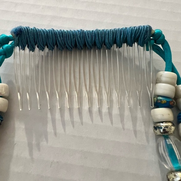 Beaded Hair Combs Set of 4 - Picture 10 of 10